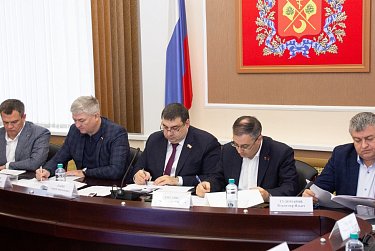 Депутаты приступили к рассмотрению проекта бюджета